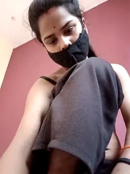 Radhika_Lovely live cam on StripChat