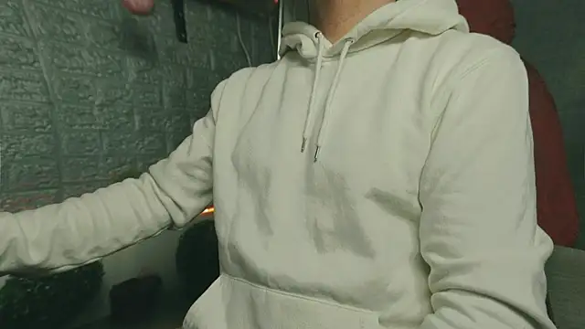alex-volo live cam on StripChat