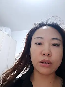 Yaoyao__ live cam on StripChat