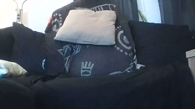 guy36 live cam on StripChat