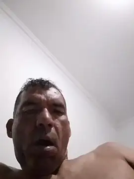 Daddy1972 live cam on StripChat