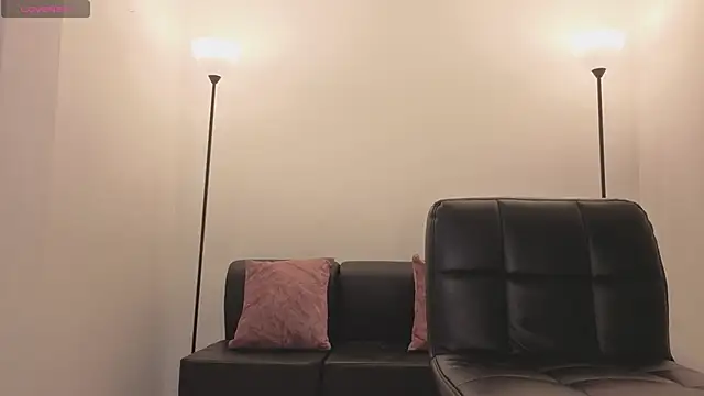 camiilaa1 live cam on StripChat