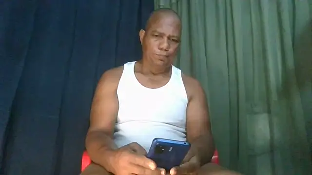 bigblackcock75 (M mature) - Milk ulin goal