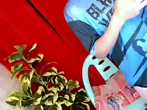 Model: urcutie_ellexxx