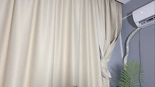 JJ-JIANGJIANG live cam on StripChat