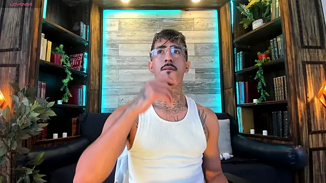 Donovan_Desmond webcam