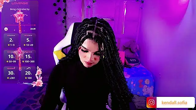 Sophiaa_doll_ live cam on StripChat