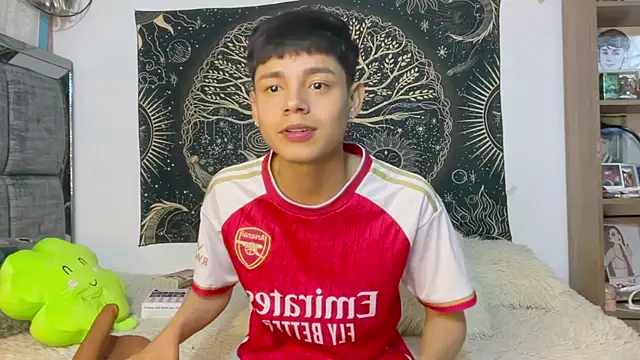 Bldavioro45 - Male webcam sex chat