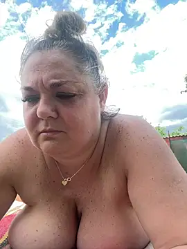 MikyVesela live cam