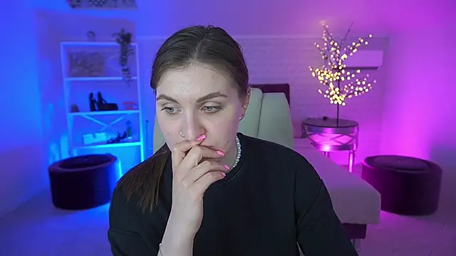 EmmyCharmm webcam