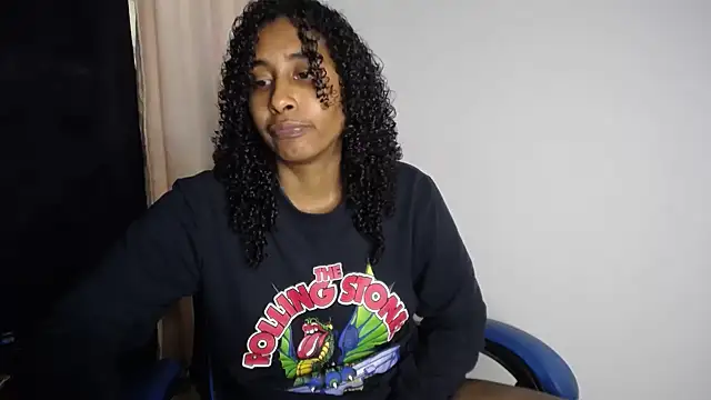 yohatinelly07 webcam