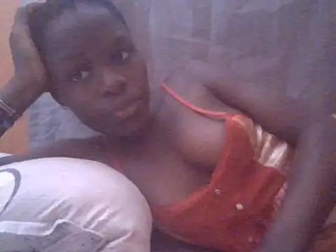 ebonyvalleria1 webcam