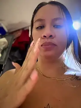 Emiily_lee live cam