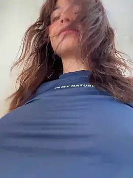 Adriennesexxx webcam
