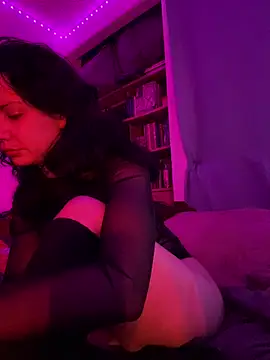Nina-Chick777 webcam
