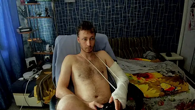 CuteBoy228 webcam