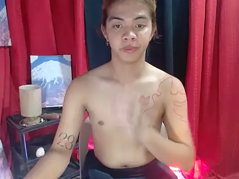 InocentTsYhannaUncut webcam