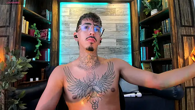 Donovan_Desmond webcam