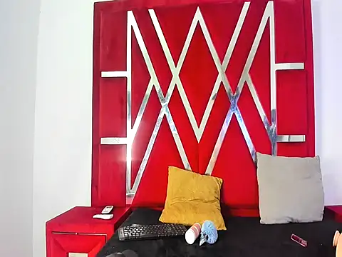 Darsy_scandarckasm webcam