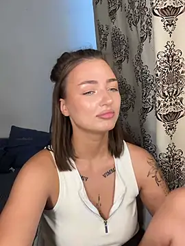Arina_Babyy webcam