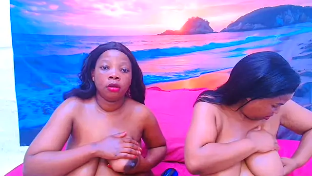 GoldenLuxeLady webcam