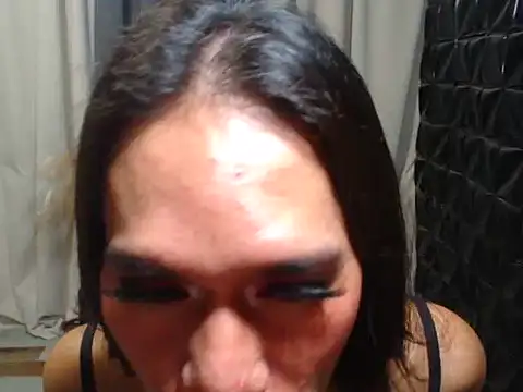 Queen_Haliyah webcam