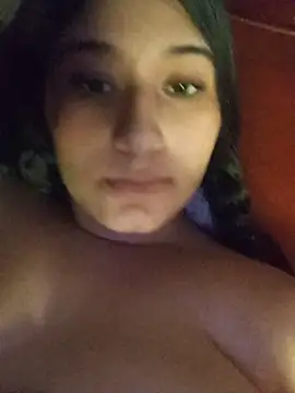 MaraLuna_ webcam
