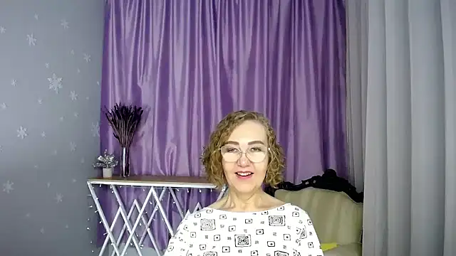 queen_a_n_i webcam