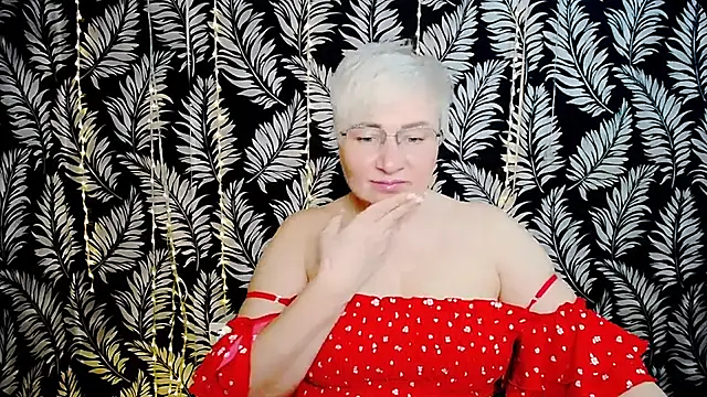 Olivia_playful webcam