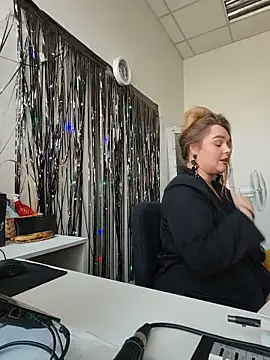 Juicy_PeachLux webcam