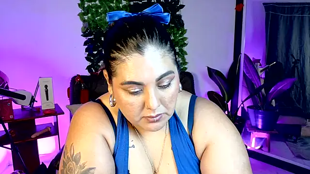 AndreaKinky webcam