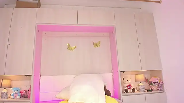 LilyWhitney webcam