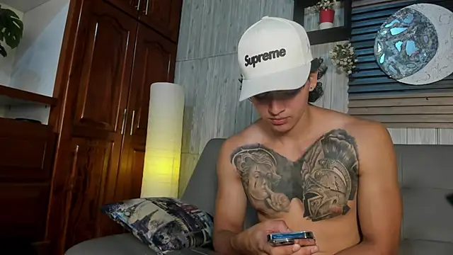 elliot_colton webcam