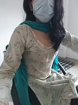 zoya_baby_ webcam