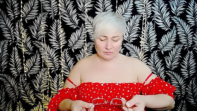 Olivia_playful webcam