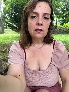 Sunbelxx live cam on StripChat