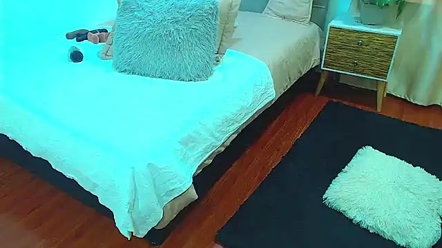 sasi_luna webcam