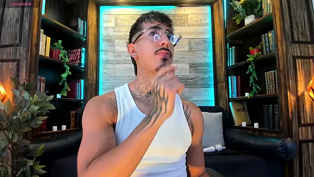 Donovan_Desmond webcam