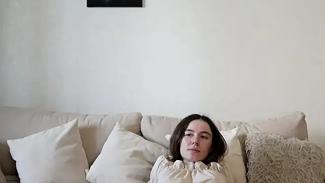 Petalwren live cam on StripChat