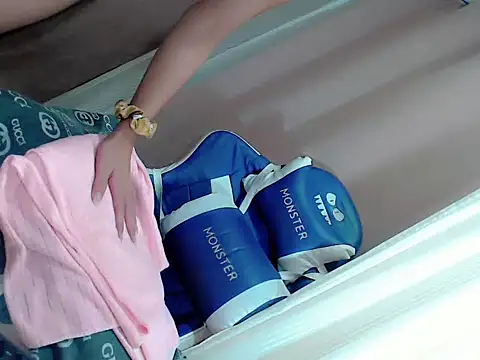 Ur_Goddes_Barbie webcam
