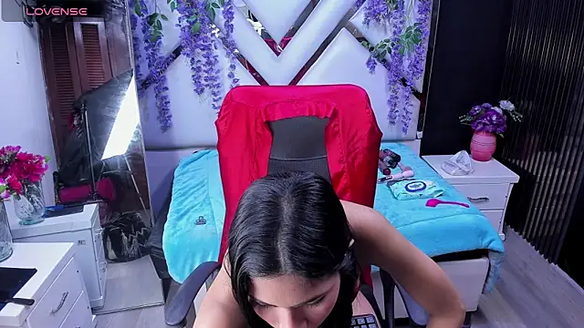 Ammy_Woodd live cam on StripChat