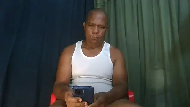 bigblackcock75 webcam