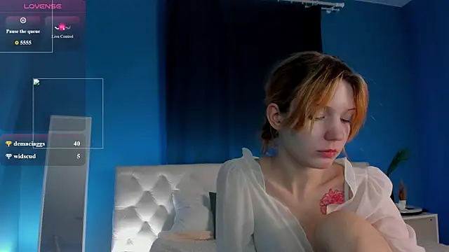 Linablueeyed webcam