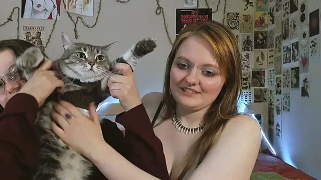 WonderConnie1 webcam