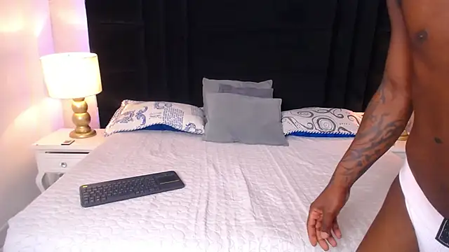 SkylerBigxxx webcam