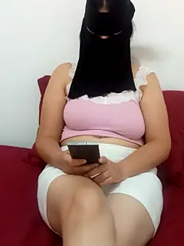 Youmy_love26 webcam
