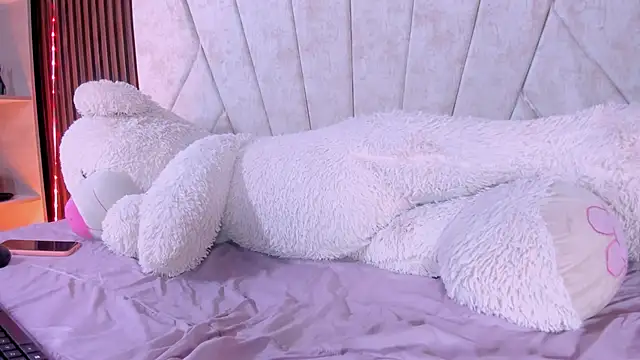 ariel_creamy20 webcam