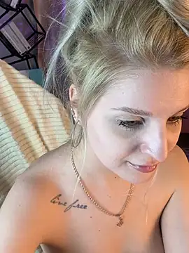 hot_blondie - Hot_blondie's free webcam - UK Sex Cams