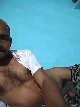 Daddyishere_19 live cam