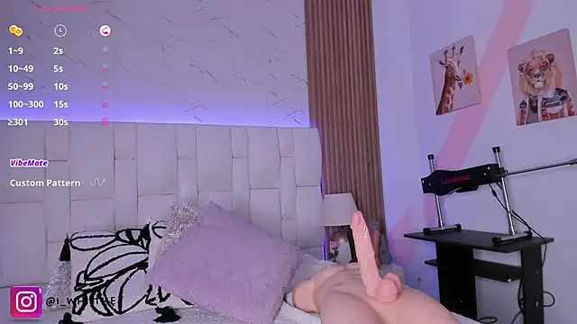 isabella_whiithe webcam